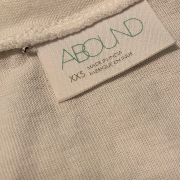 Abound White V-neck Quarter Bell Sleeve Top - Picture 3 of 3